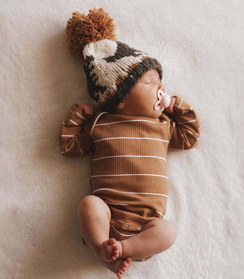 Saddle Stripe Organic Ribbed Long Sleeve Bodysuit