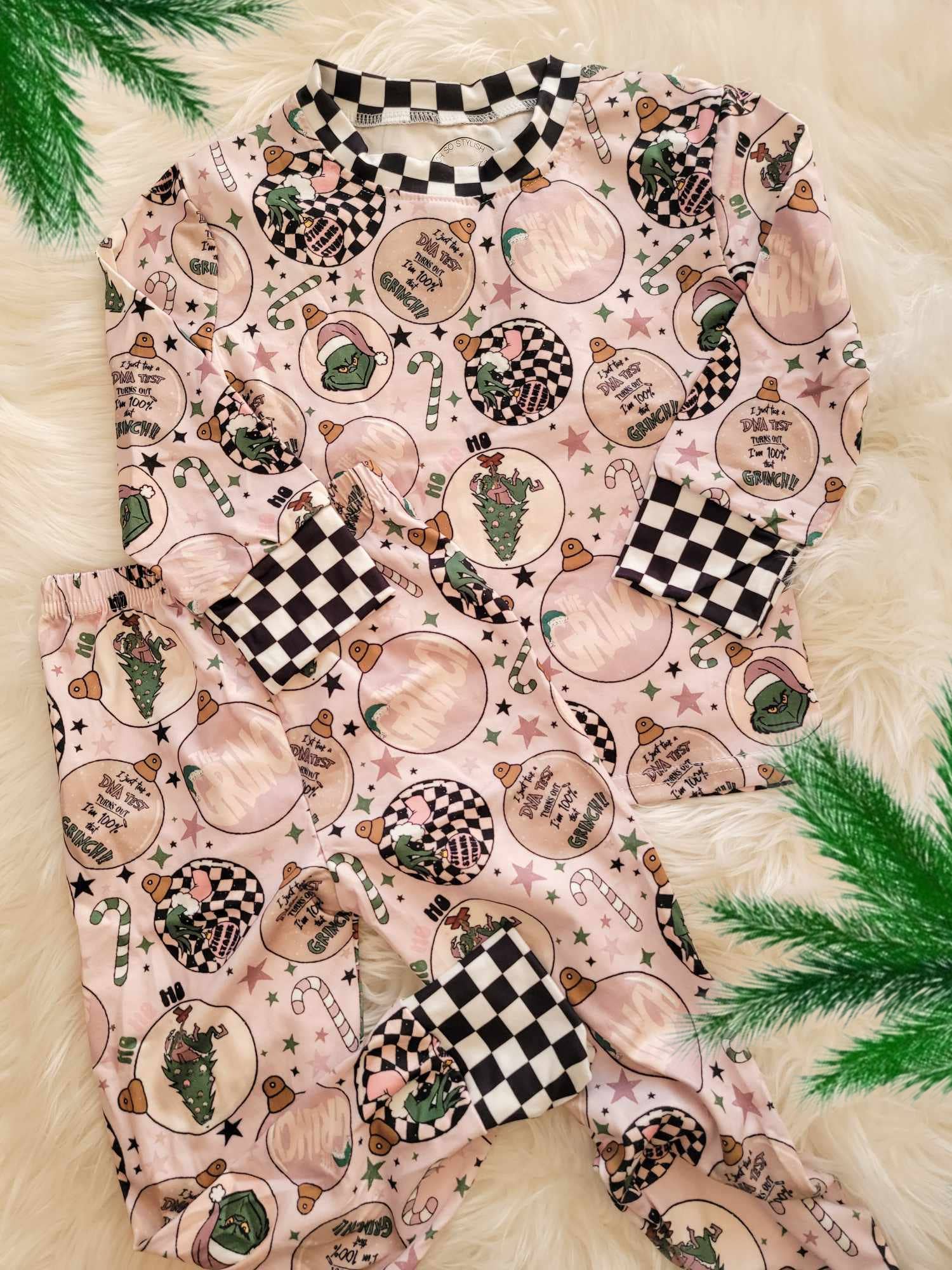 Kids Christmas 2 Pc Pajamas - Pink Grinch Ornament Balls